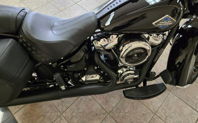 2025 Harley-Davidson Heritage Classic Vivid Black