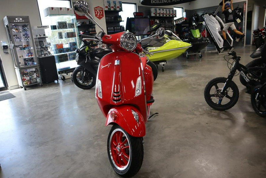 2023 Vespa Primavera 150 Red