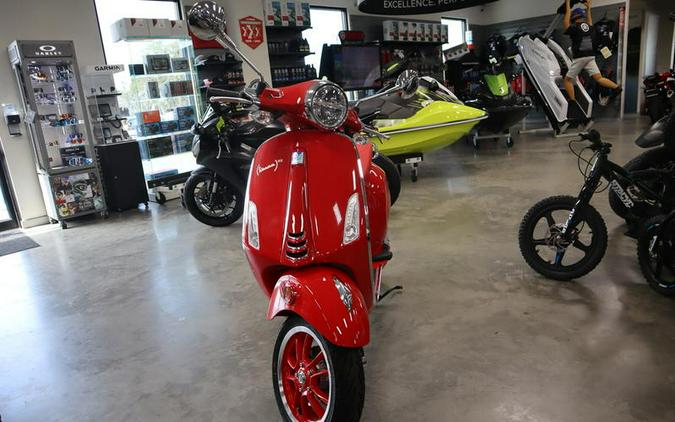 2023 Vespa Primavera 150 Red