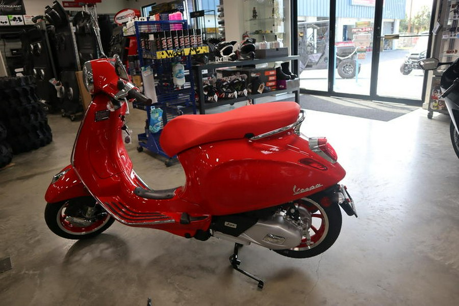 2023 Vespa Primavera 150 Red