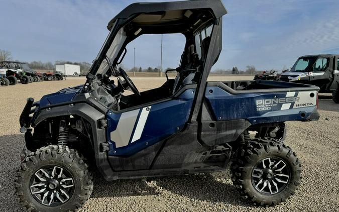 2023 Honda Pioneer 1000 Trail