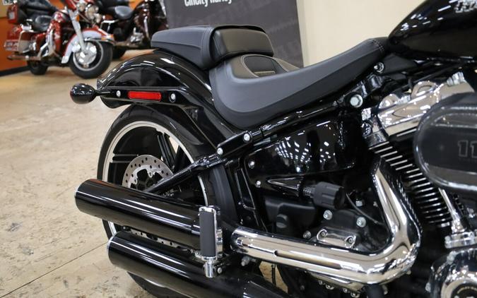 2019 Harley-Davidson® Breakout® 114 Vivid Black FXBR