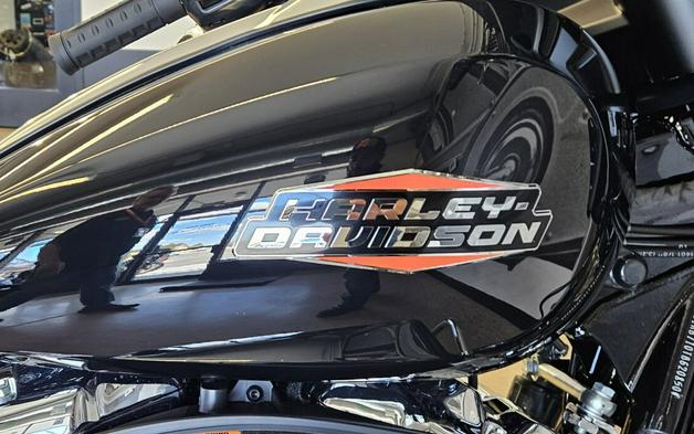 2026 Street Glide FLHX