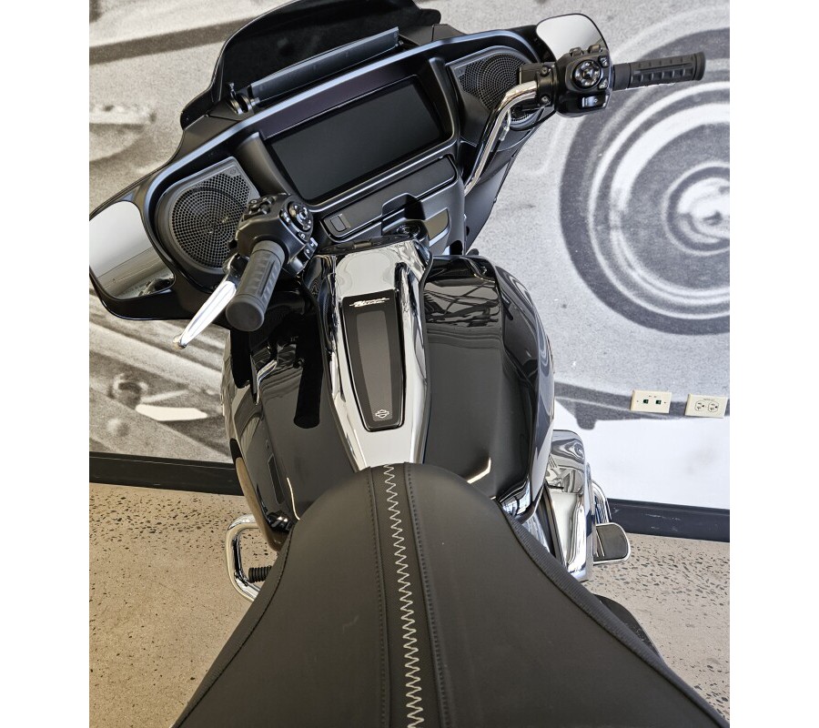2026 Street Glide FLHX