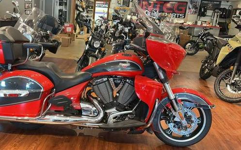 2015 Victory Motorcycles® Cross Country Tour® Two-Tone Havasu Red Pearl and Black