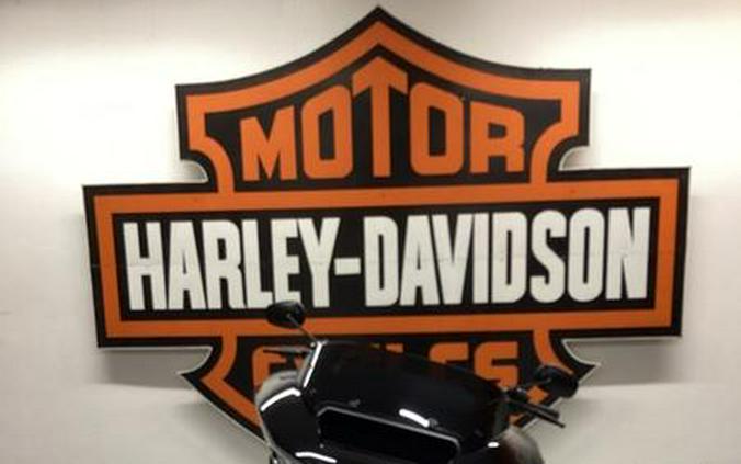 2024 Harley-Davidson® FLTRX - Road Glide®