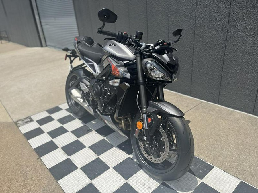 2024 Triumph Street Triple 765 RS Silver Ice