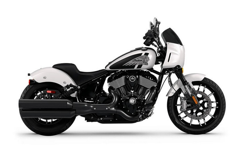 2025 Indian Motorcycle® Sport Chief Ghost White Metallic Smoke