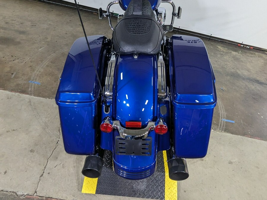 2017 Harley-Davidson Street Glide Special Superior Blue