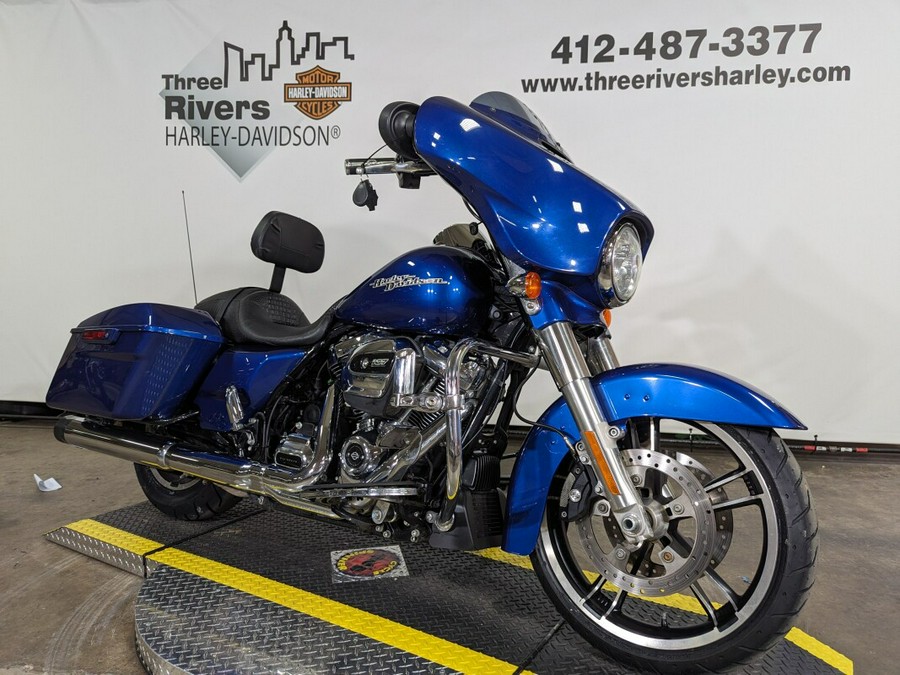 2017 Harley-Davidson Street Glide Special Superior Blue