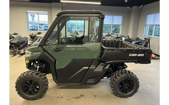 2024 Can-Am Defender DPS CAB HD9