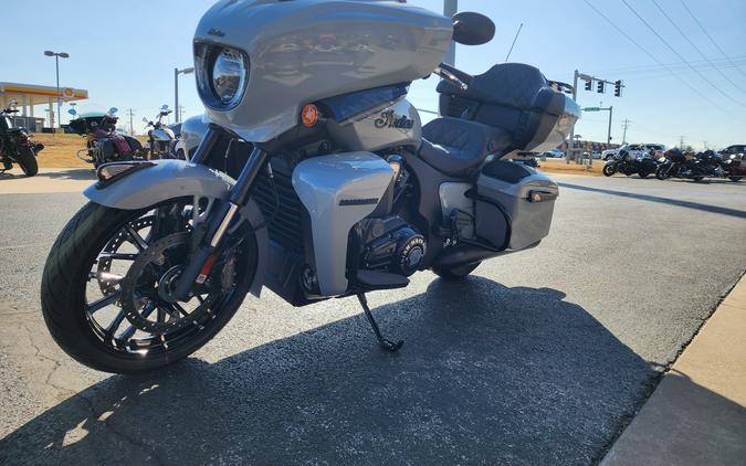 2025 Indian Motorcycle Roadmaster® PowerPlus Dark Horse® with 112 and PowerBand Audio Package
