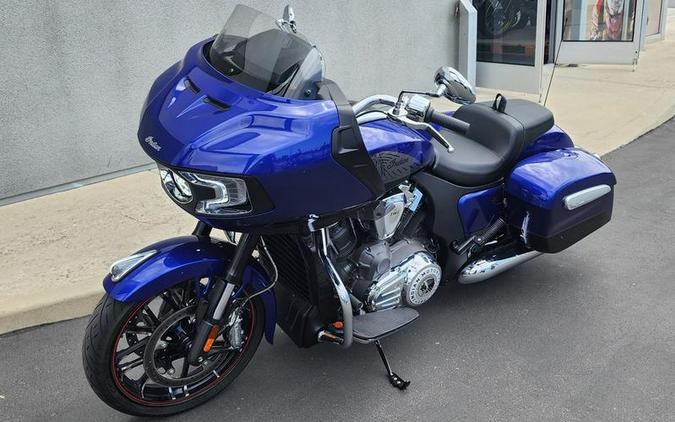 2023 Indian Motorcycle® Challenger® Limited Spirit Blue Metallic / Black Metallic