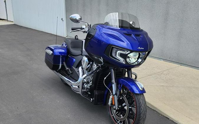 2023 Indian Motorcycle® Challenger® Limited Spirit Blue Metallic / Black Metallic