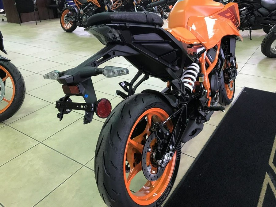 2024 KTM 390 Duke