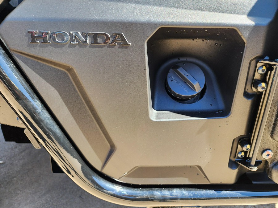 2025 Honda PIONEER 520