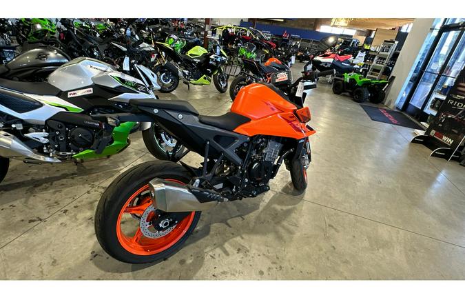 2024 990 DUKE - KTM