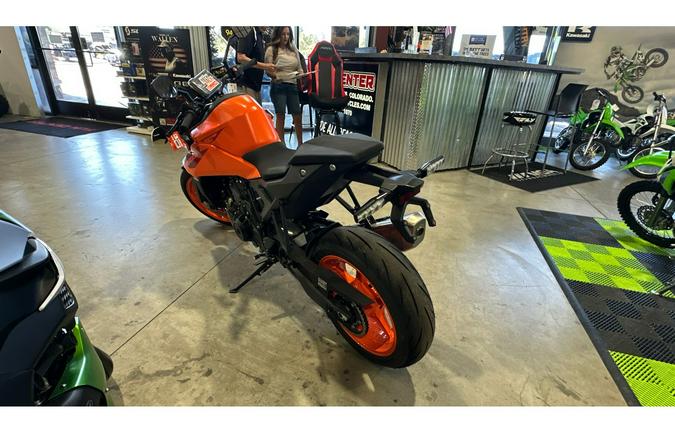 2024 990 DUKE - KTM