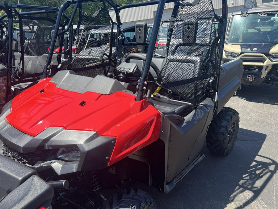 2025 Honda® Pioneer 700 Deluxe