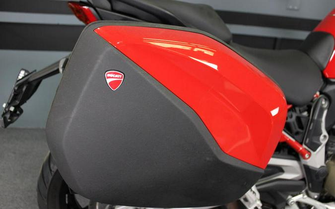 2021 Ducati Multistrada V4S Ducati Red / Alloy Wheels