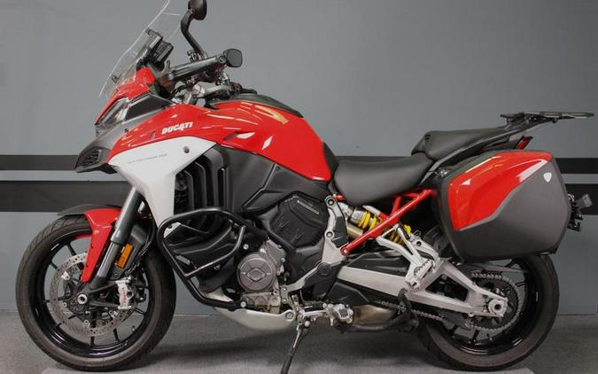 2021 Ducati Multistrada V4S Ducati Red / Alloy Wheels