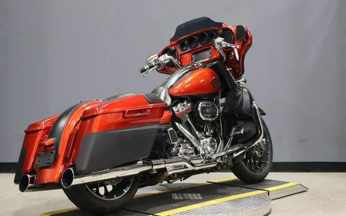 2018 Harley-Davidson CVO Street Glide