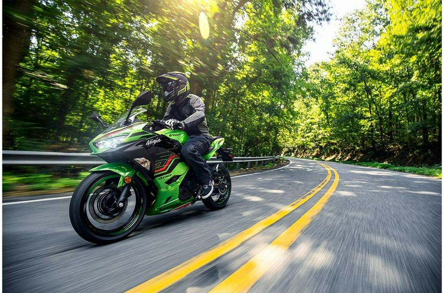 2023 Kawasaki Ninja® 400 KRT EDITION