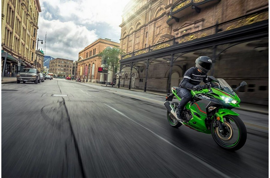 2023 Kawasaki Ninja® 400 KRT EDITION