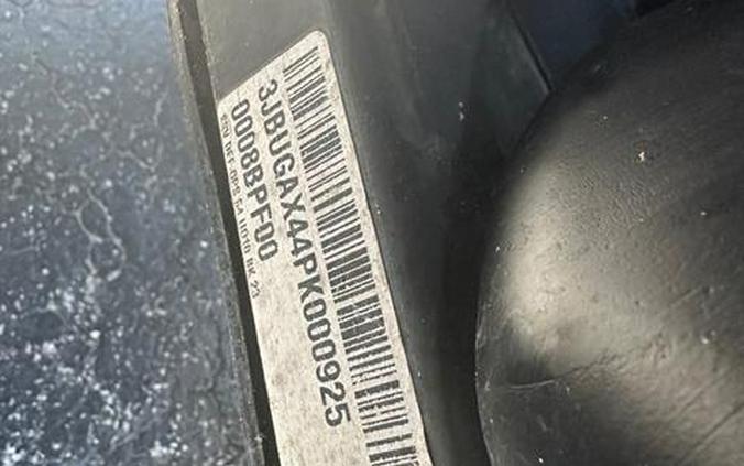 2023 Can-Am Defender DPS HD10