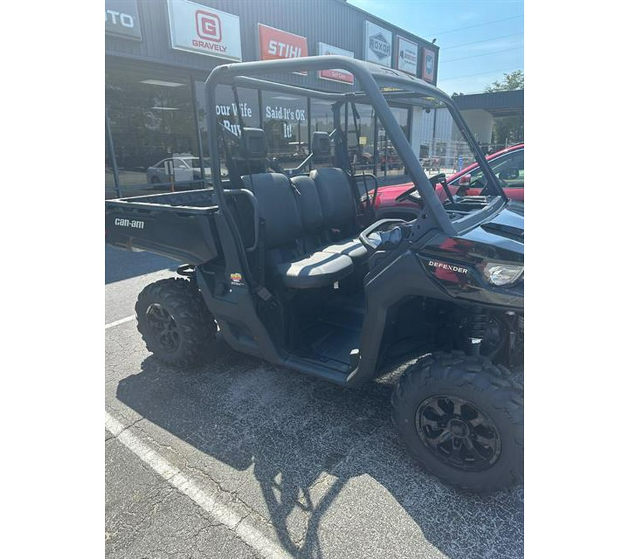 2023 Can-Am Defender DPS HD10