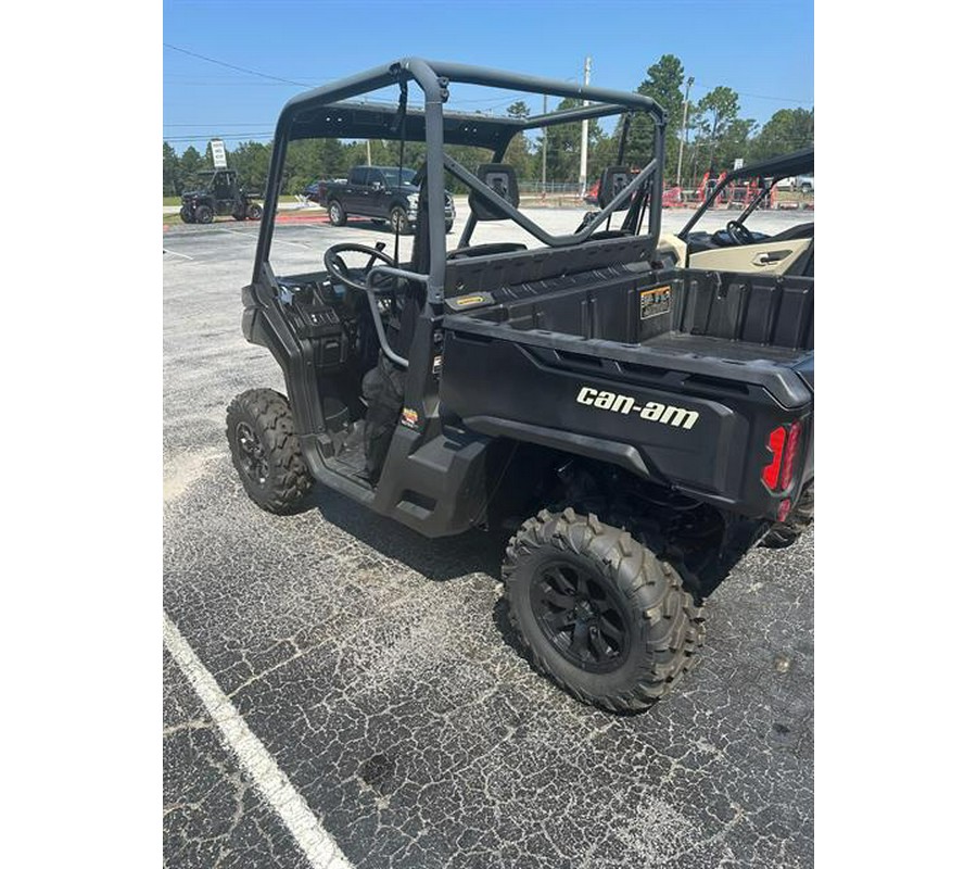 2023 Can-Am Defender DPS HD10