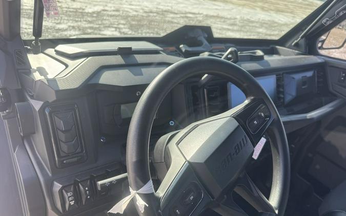 2026 Can-Am Defender Limited HD11