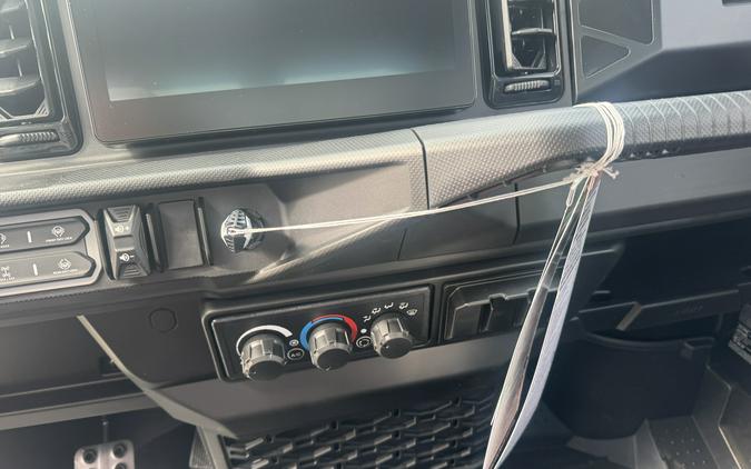 2026 Can-Am Defender Limited HD11