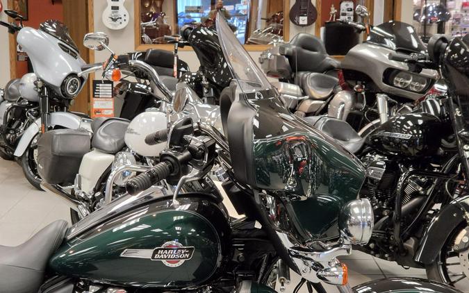 FLHTCUTG 2024 Tri Glide™ Ultra