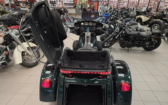 FLHTCUTG 2024 Tri Glide™ Ultra