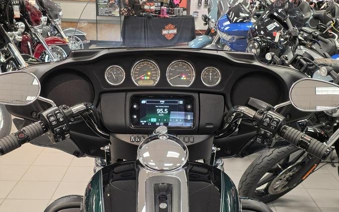 FLHTCUTG 2024 Tri Glide™ Ultra