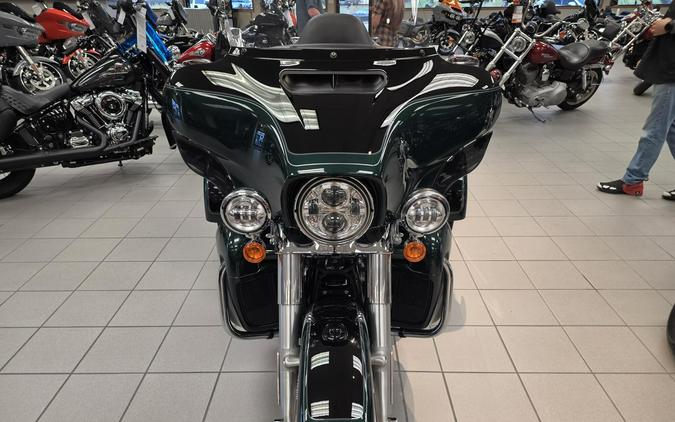 FLHTCUTG 2024 Tri Glide™ Ultra
