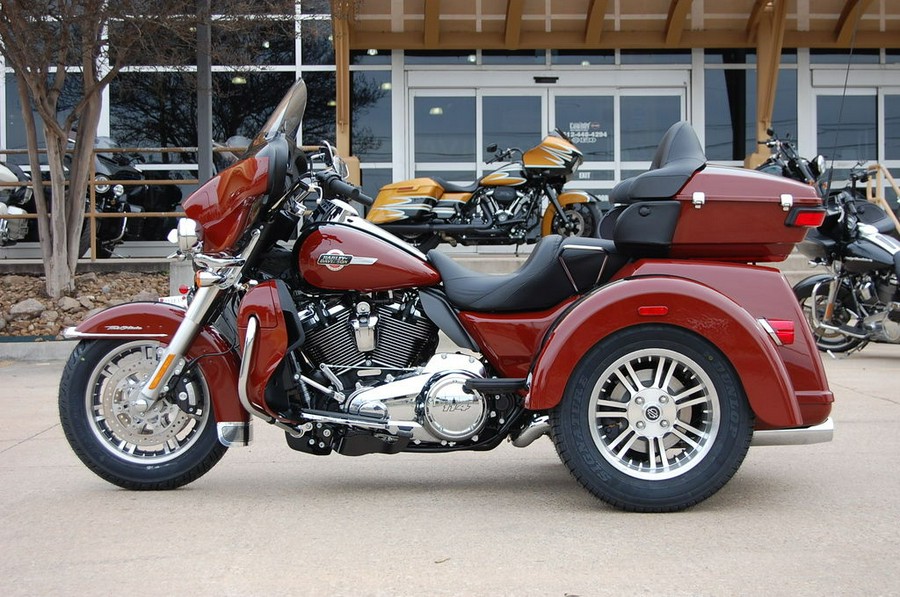 2024 Harley-Davidson® FLHTCUTG - Tri Glide® Ultra