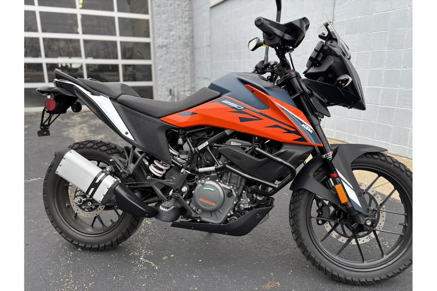 2022 KTM ADVENTURE 390