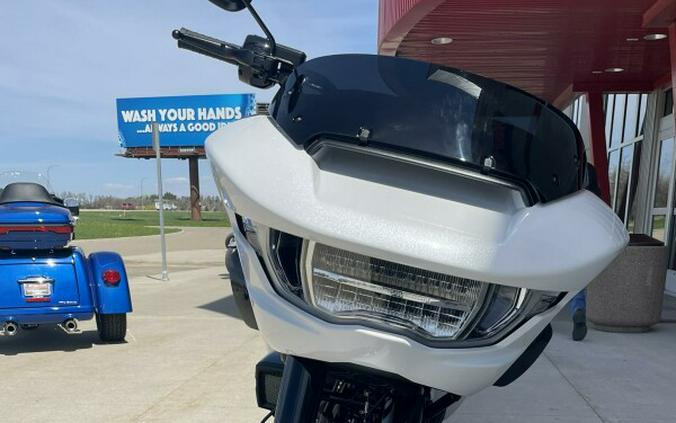 FLTRX 2024 Road Glide®