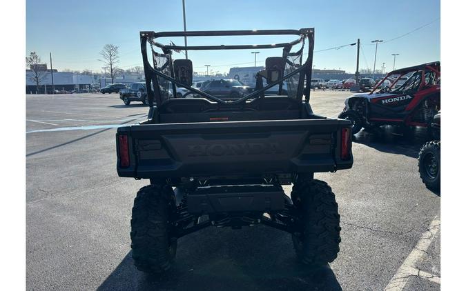 2025 Honda Pioneer 1000 Deluxe
