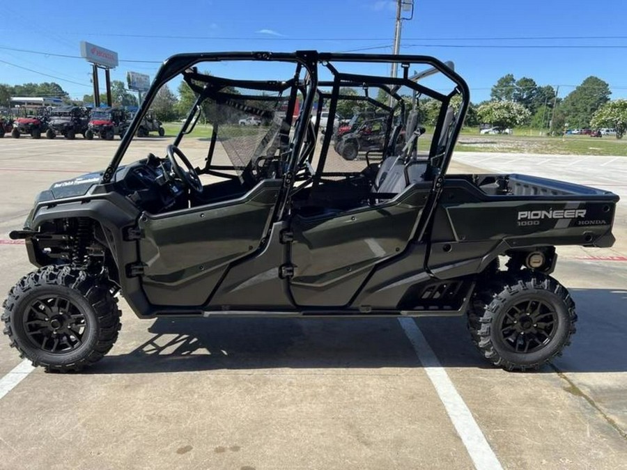 2025 Honda® Pioneer 1000-6 Deluxe Crew