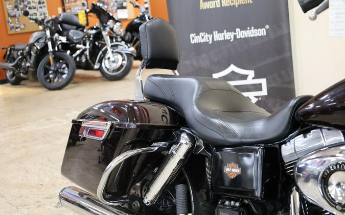 2014 Harley-Davidson® Switchback™ BLACKND CAYENNE FLD103