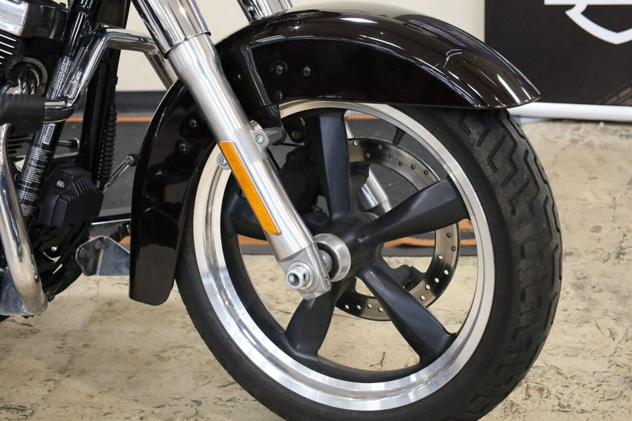 2014 Harley-Davidson® Switchback™ BLACKND CAYENNE FLD103