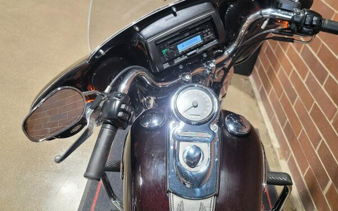 2014 Harley-Davidson® Switchback™ BLACKND CAYENNE FLD103