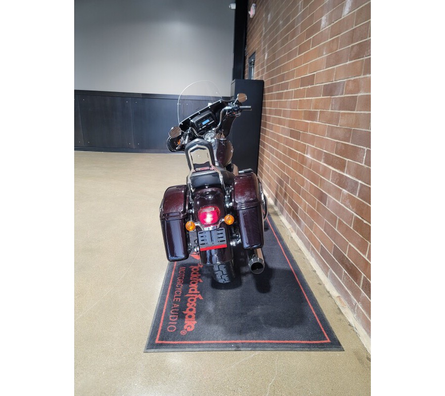 2014 Harley-Davidson® Switchback™ BLACKND CAYENNE FLD103