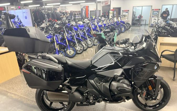 2026 BMW R 1300 RT Triple Black