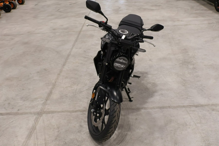 2026 CB300RAT - Honda