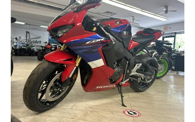 2023 Honda CBR1000RR Base