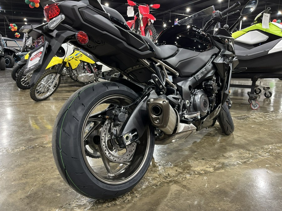 2024 SUZUKI GSX-S1000GT+